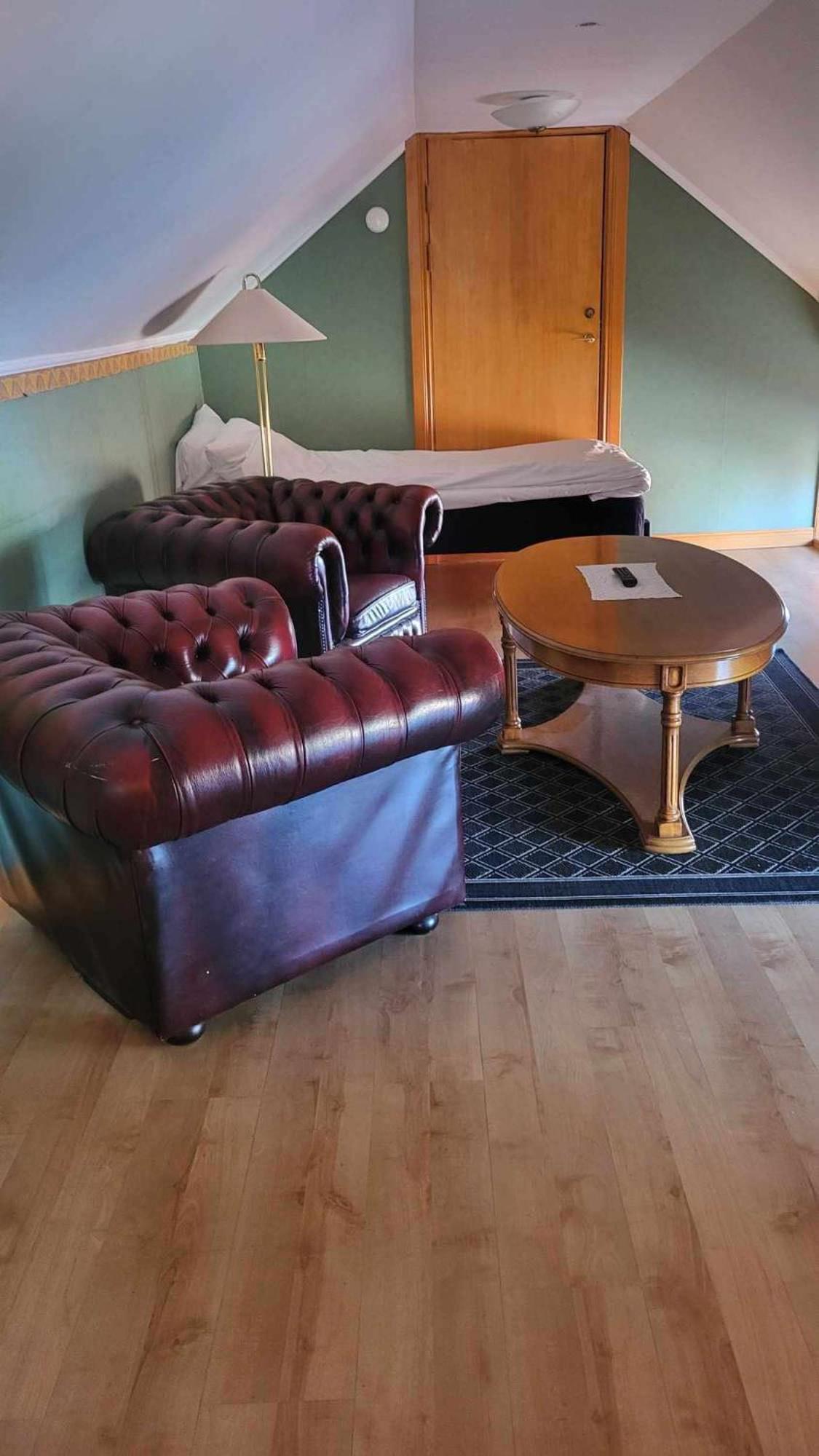 Hotell Mikaelsgarden Vårgårda Εξωτερικό φωτογραφία