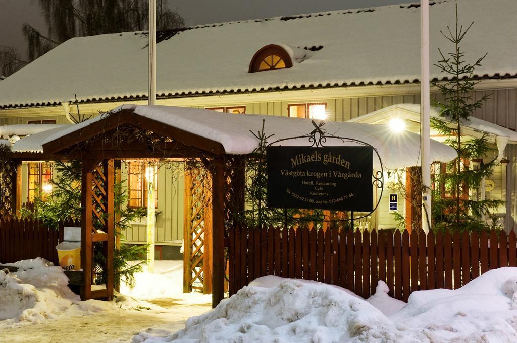 Hotell Mikaelsgarden Vårgårda Εξωτερικό φωτογραφία